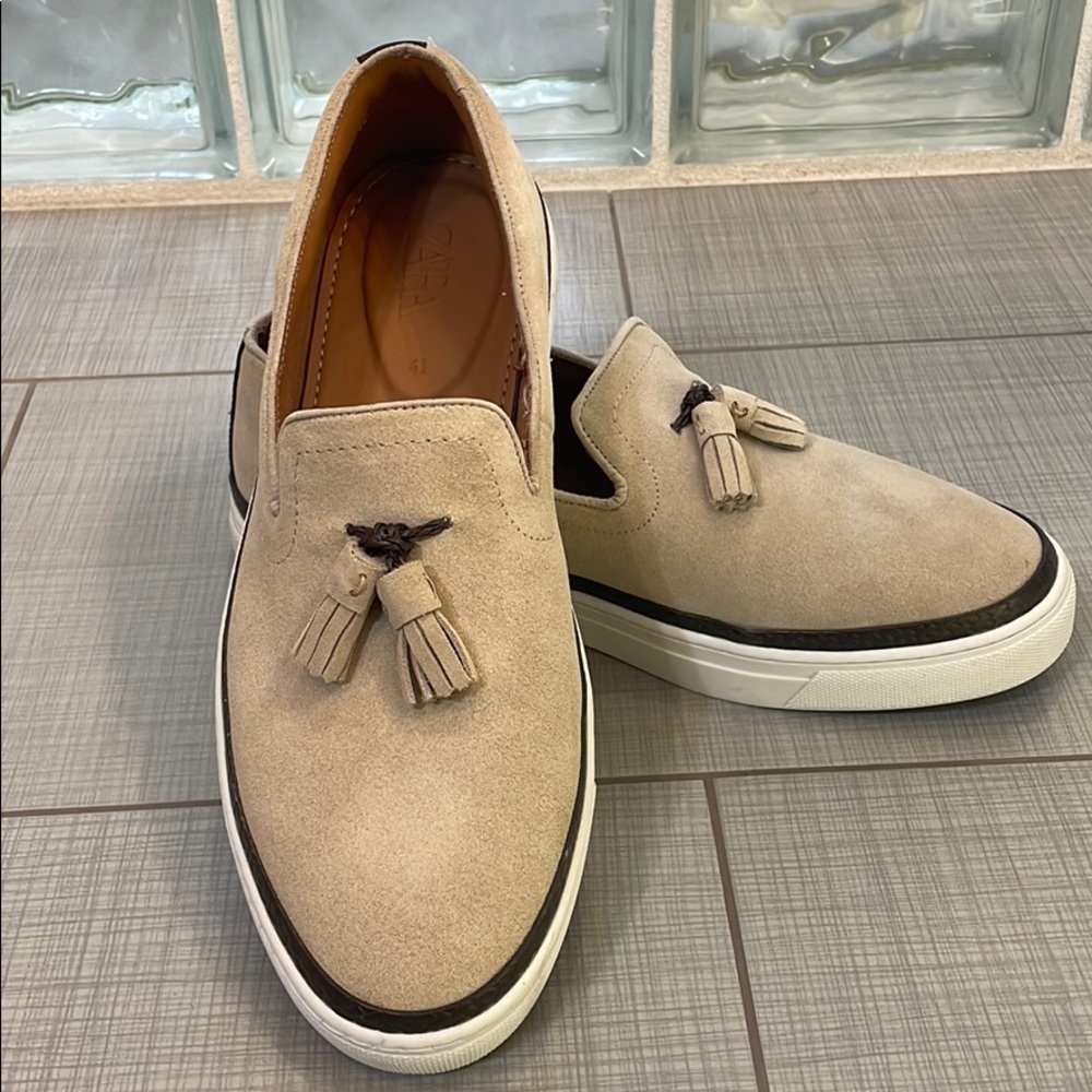 Mens Zara loafers sz9 brand new